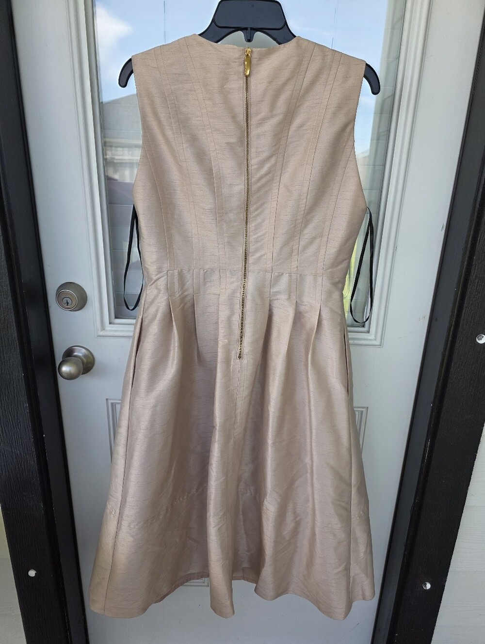 NWT Donna Karan New York Champagne Metallic Sheath Dress Silk Blend Size 8 $249 - Picture 10 of 13
